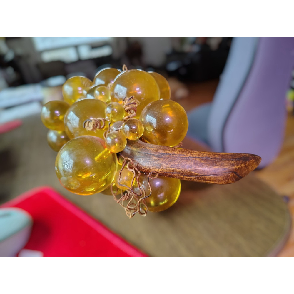 Vintage MidCentury Modern Amber MCM Lucite Grapes LARGE & SMALL! 11.5” Driftwood - Picture 5 of 11